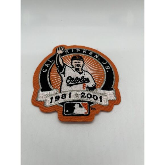 2001 Cal Ripken Farewell Tribute Lapel-Hat Pin Baltimore Orioles 1981-2001 - Picture 2 of 5